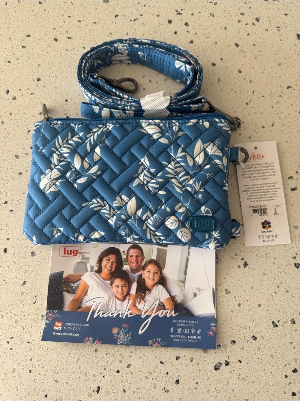 lug Peekaboo Florish Blue RFID Quilted Convertible Crossbody Bag Wristlet NWT